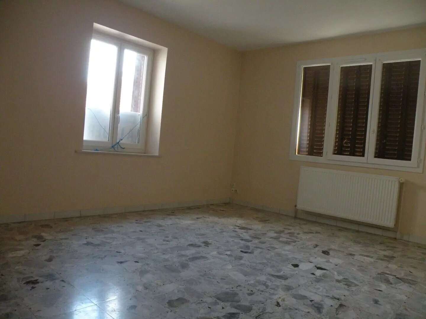 Maison à louer, 107m², Champvans