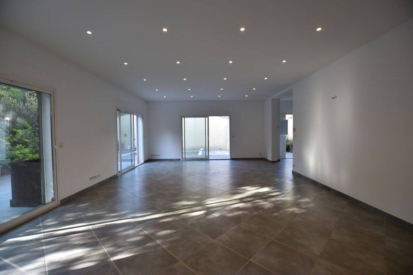 Maison à louer, 141m², Marseille 8ème