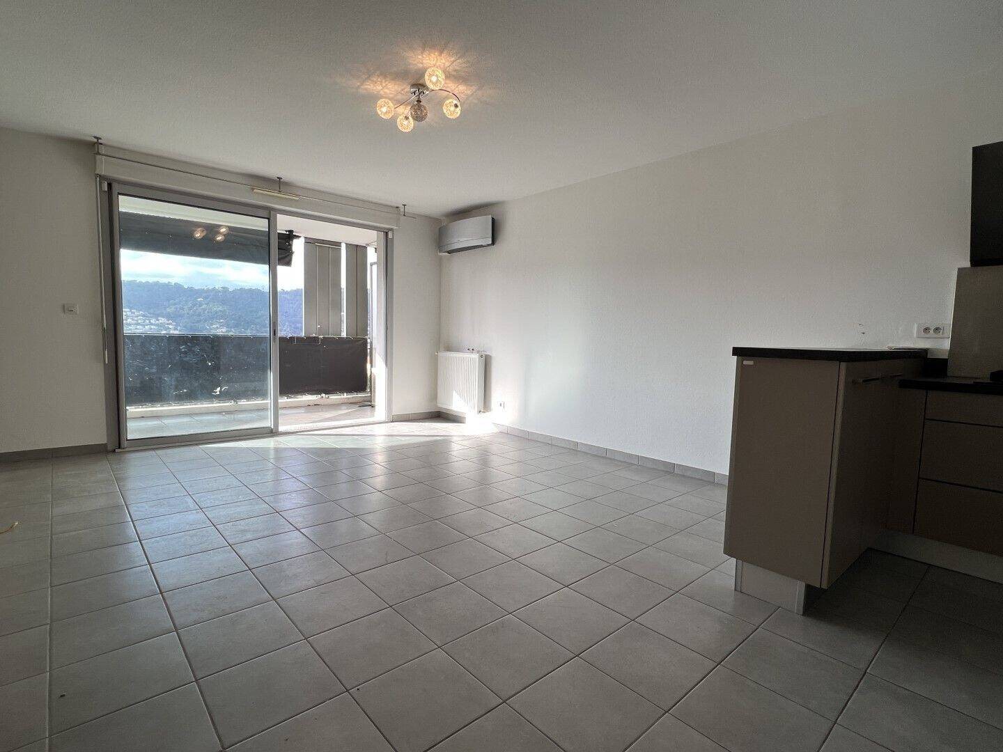 Appartement à louer, 66m², Nice