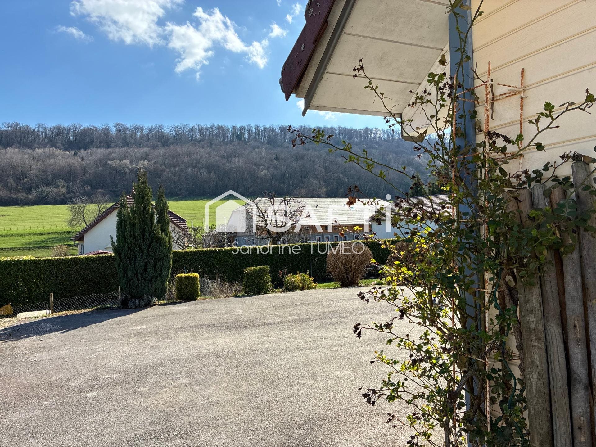 Maison à vendre, 174m², Pupillin