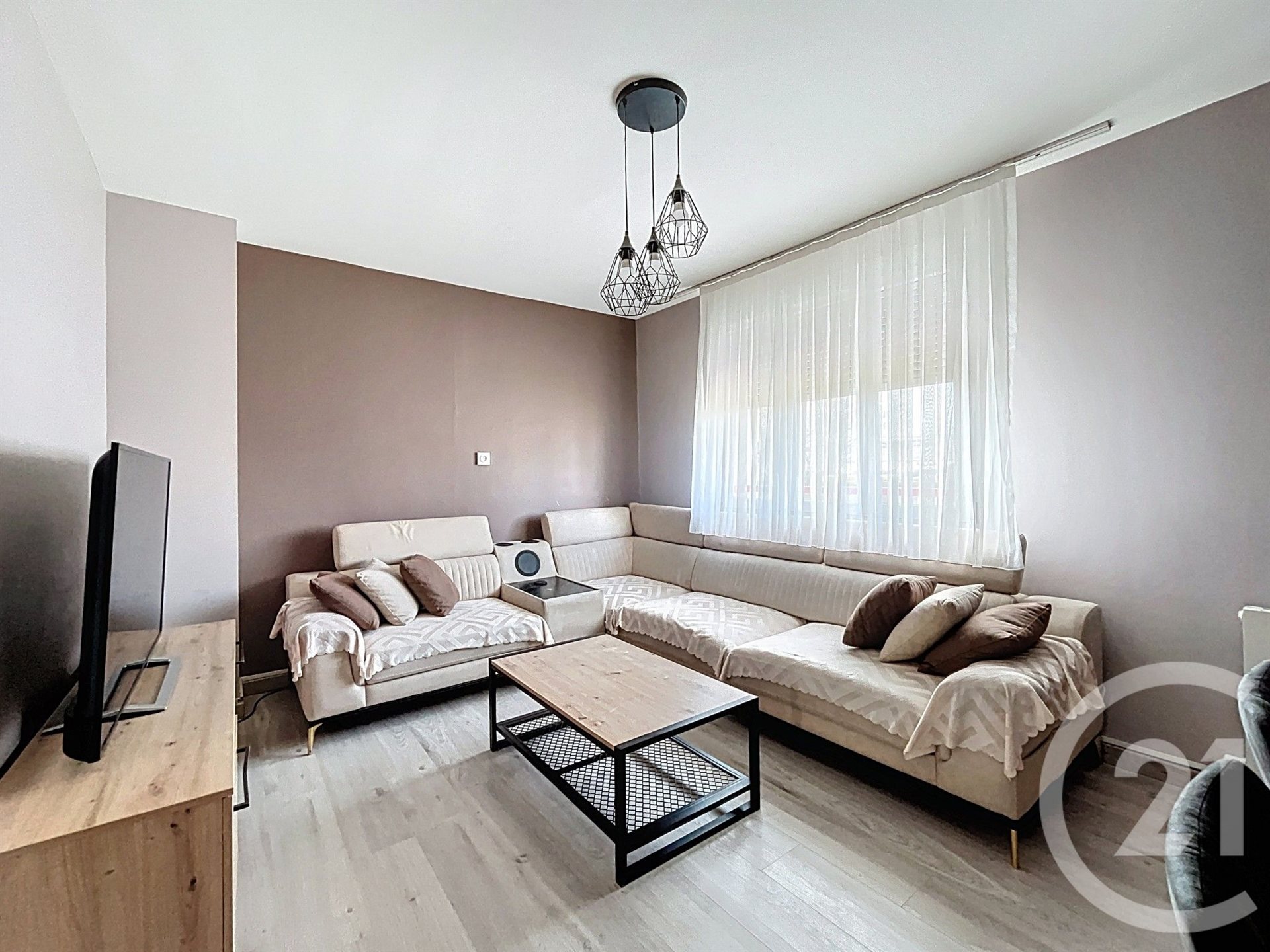 Appartement à vendre, 57m², Pont-Evêque