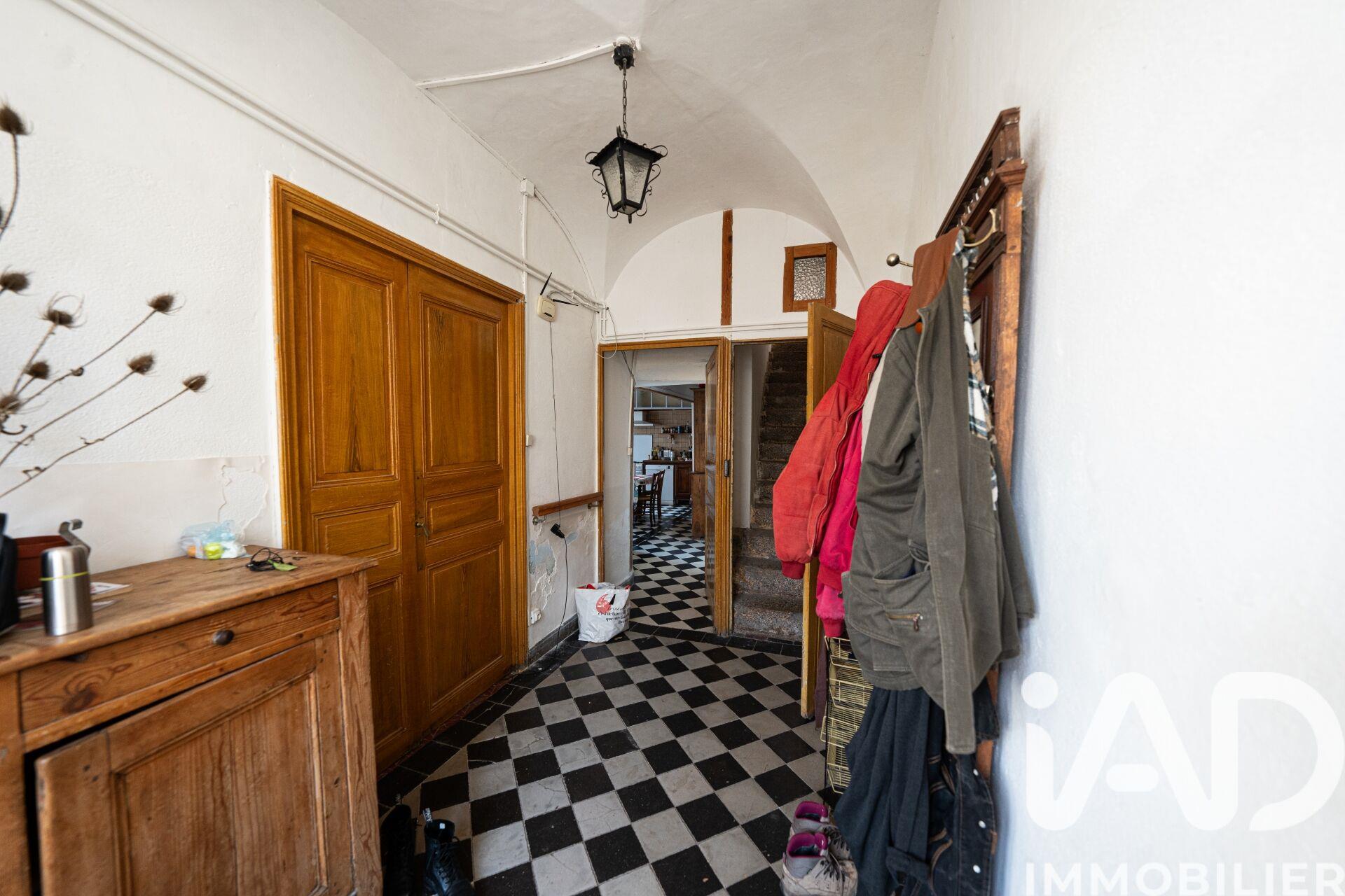 Maison à vendre, 143m², Lussas