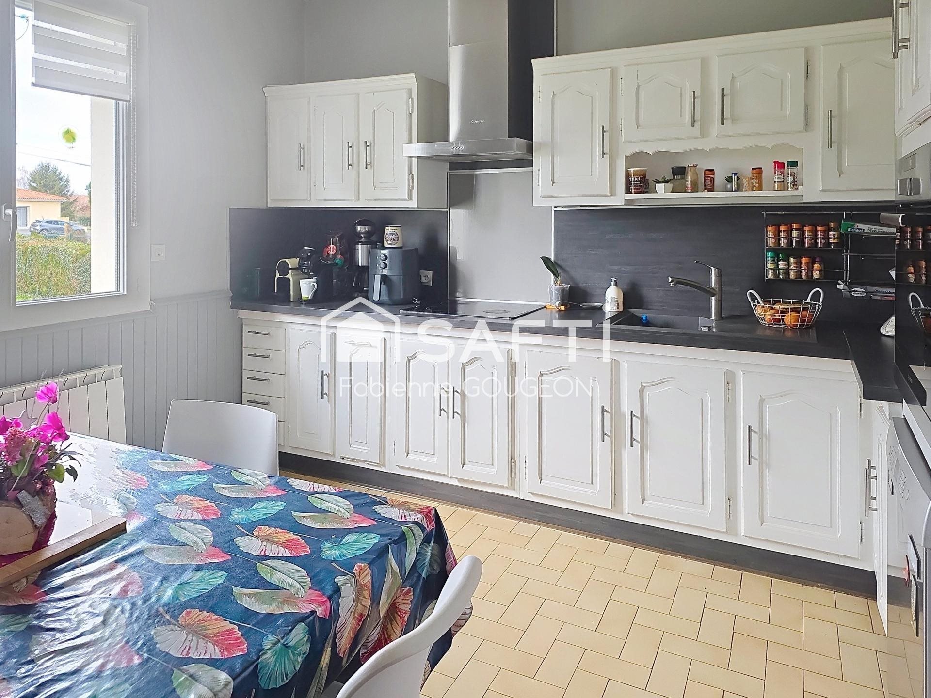 Maison à vendre, 147m², Marillac-le-Franc