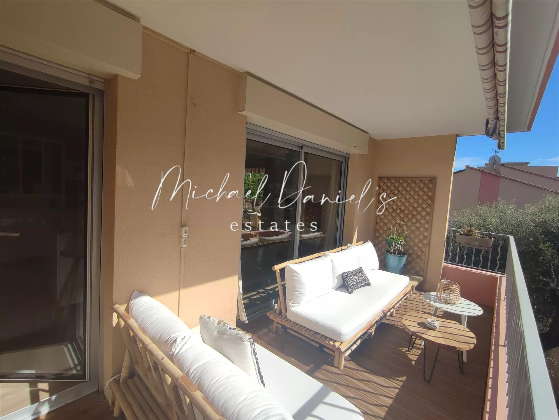 Four-room apartment in Menton