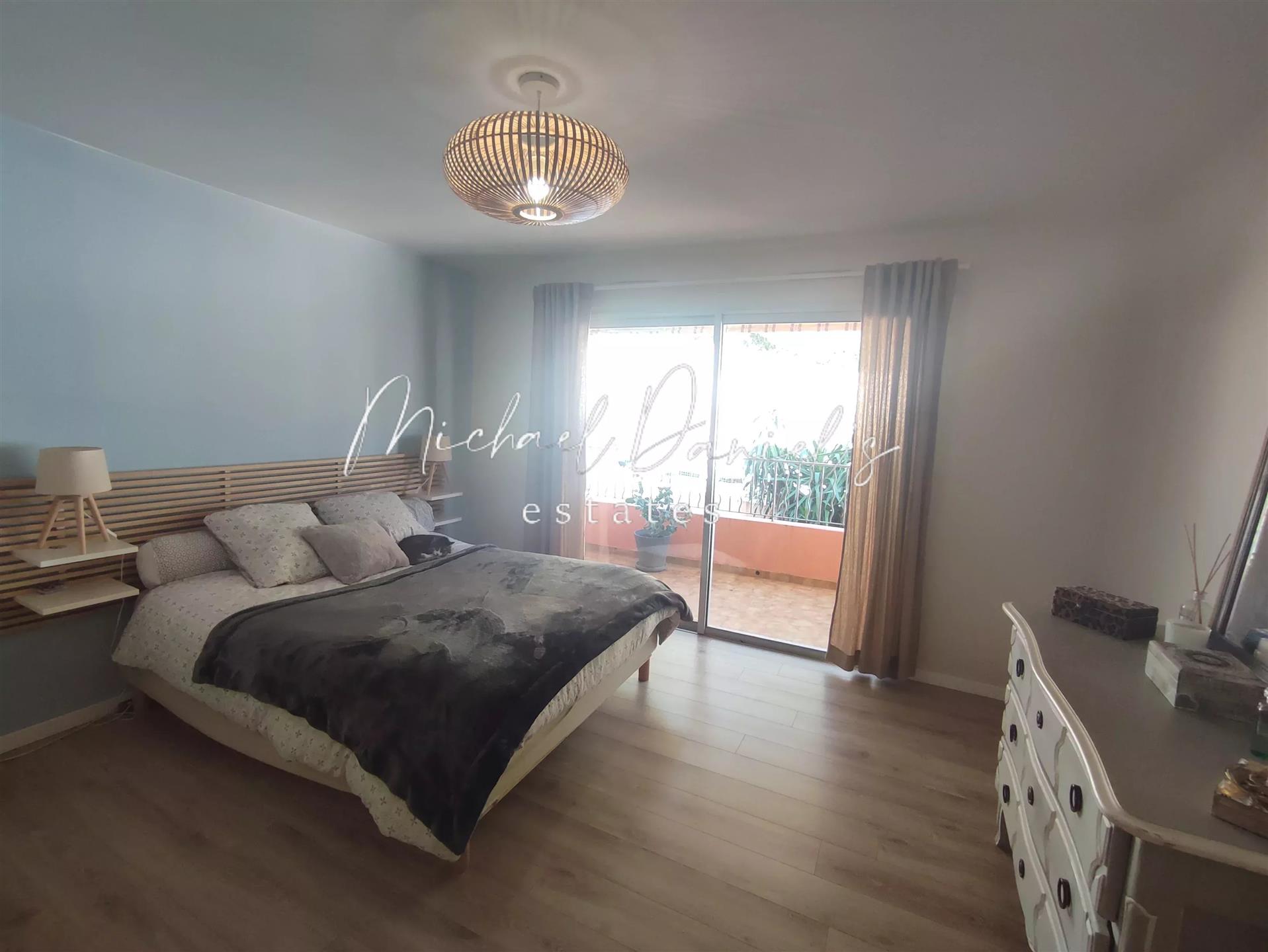 Four-room apartment in Menton