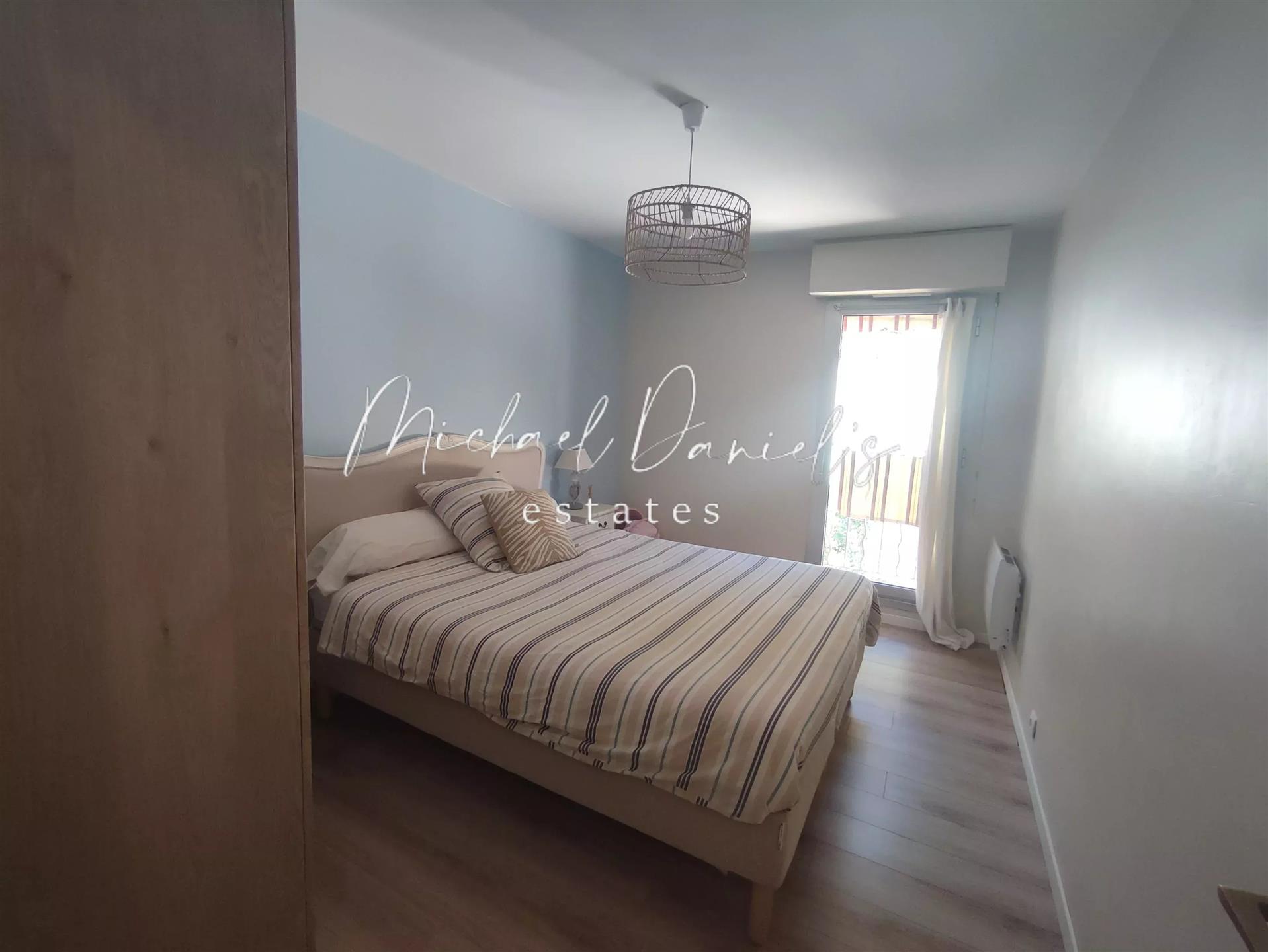 Four-room apartment in Menton