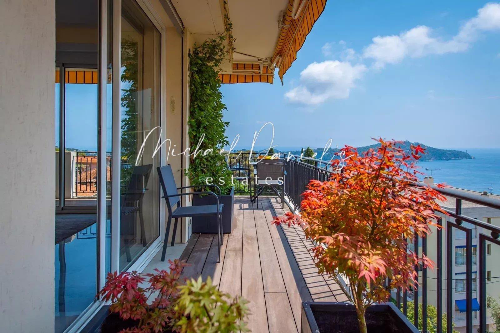 Splendid apartment with a sea view and on St Jean Cap Ferrat