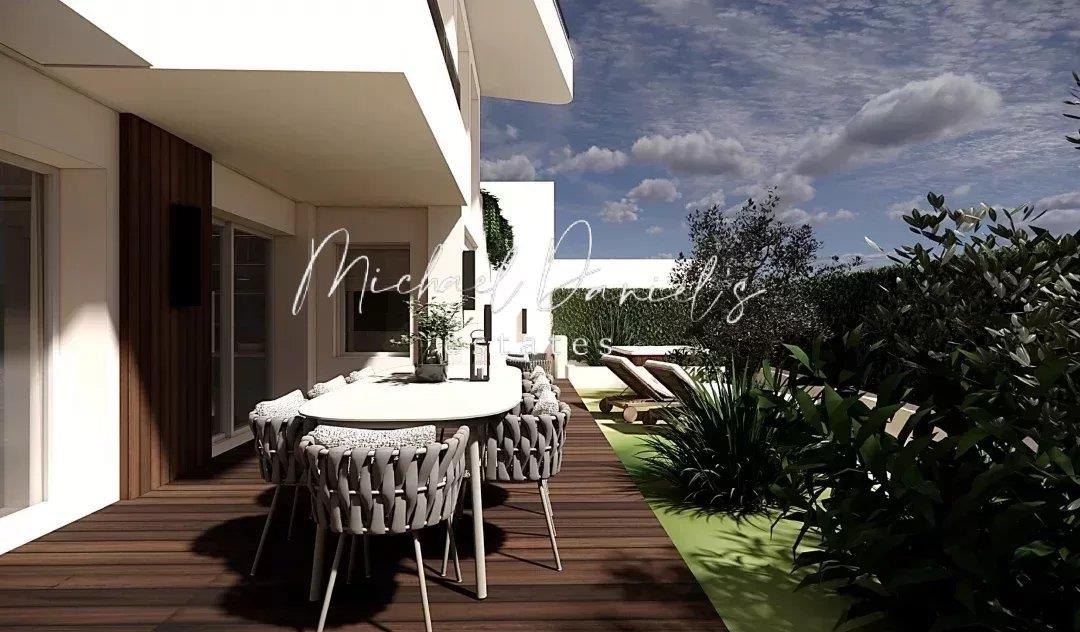 Fully renovated apartment soon on the market .