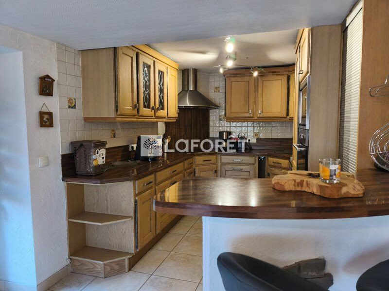 Appartement à louer, 136m², Métairies-Saint-Quirin