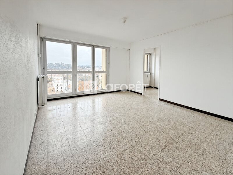 Appartement à louer, 33m², Nîmes