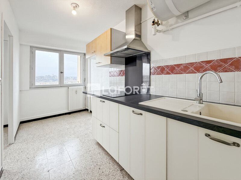 Appartement à louer, 33m², Nîmes