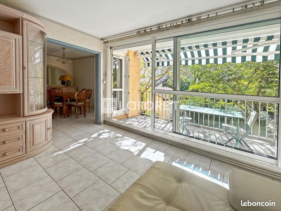 Appartement à louer, 75m², Nîmes