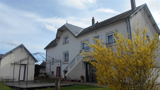 Double house for sale in Arleuf
