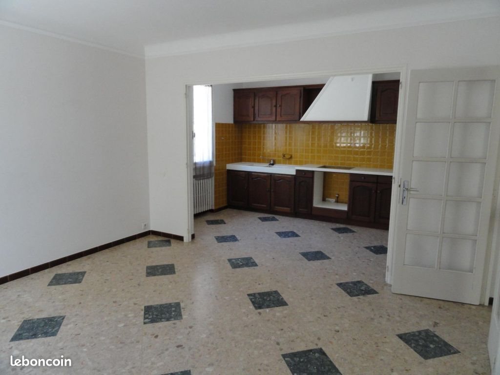 Maison à louer, 66m², Monteux