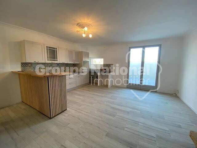 Appartement à louer, 77m², Sarrians