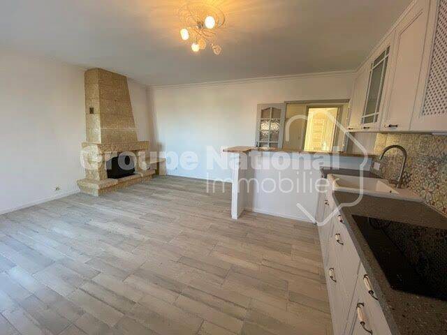 Appartement à louer, 77m², Sarrians