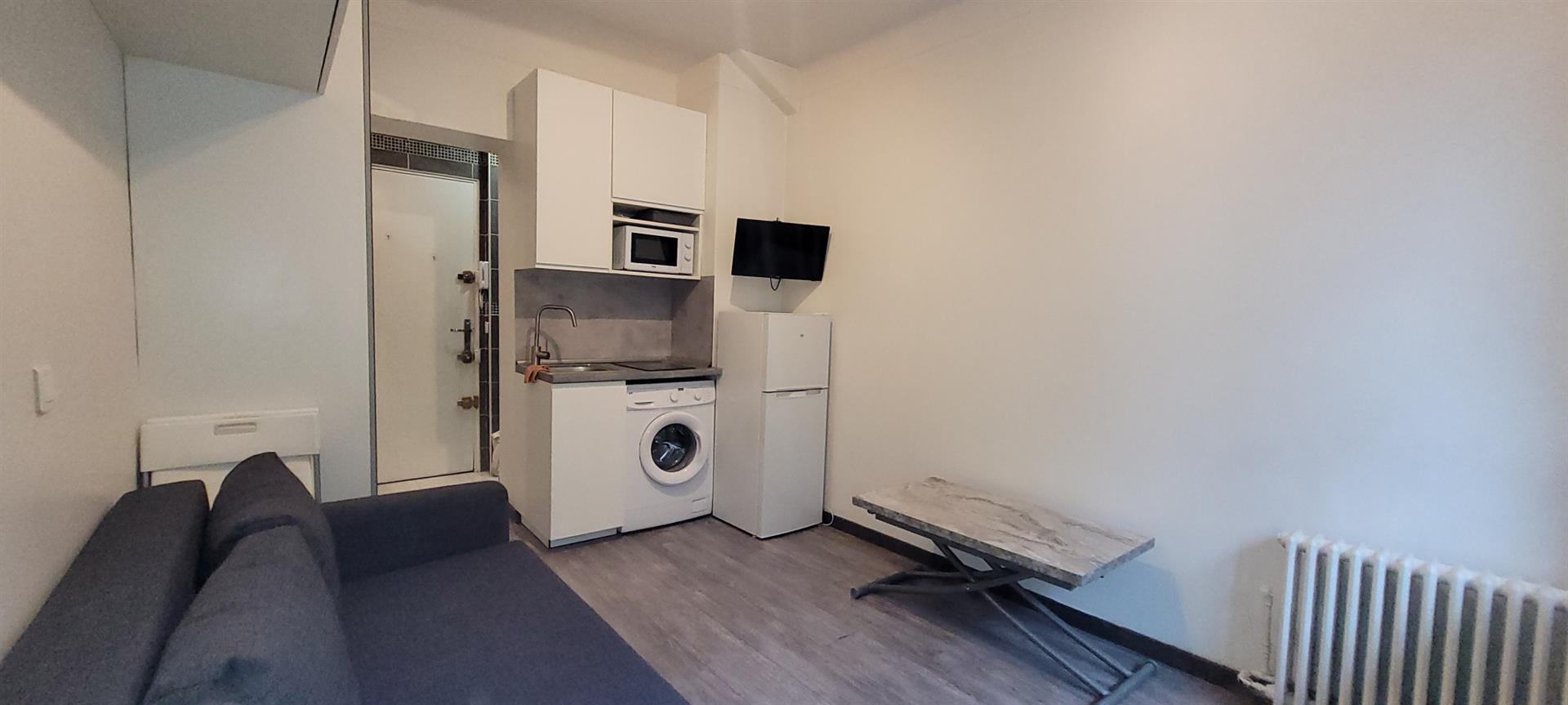 Appartement à louer, 14m², Paris 16ème