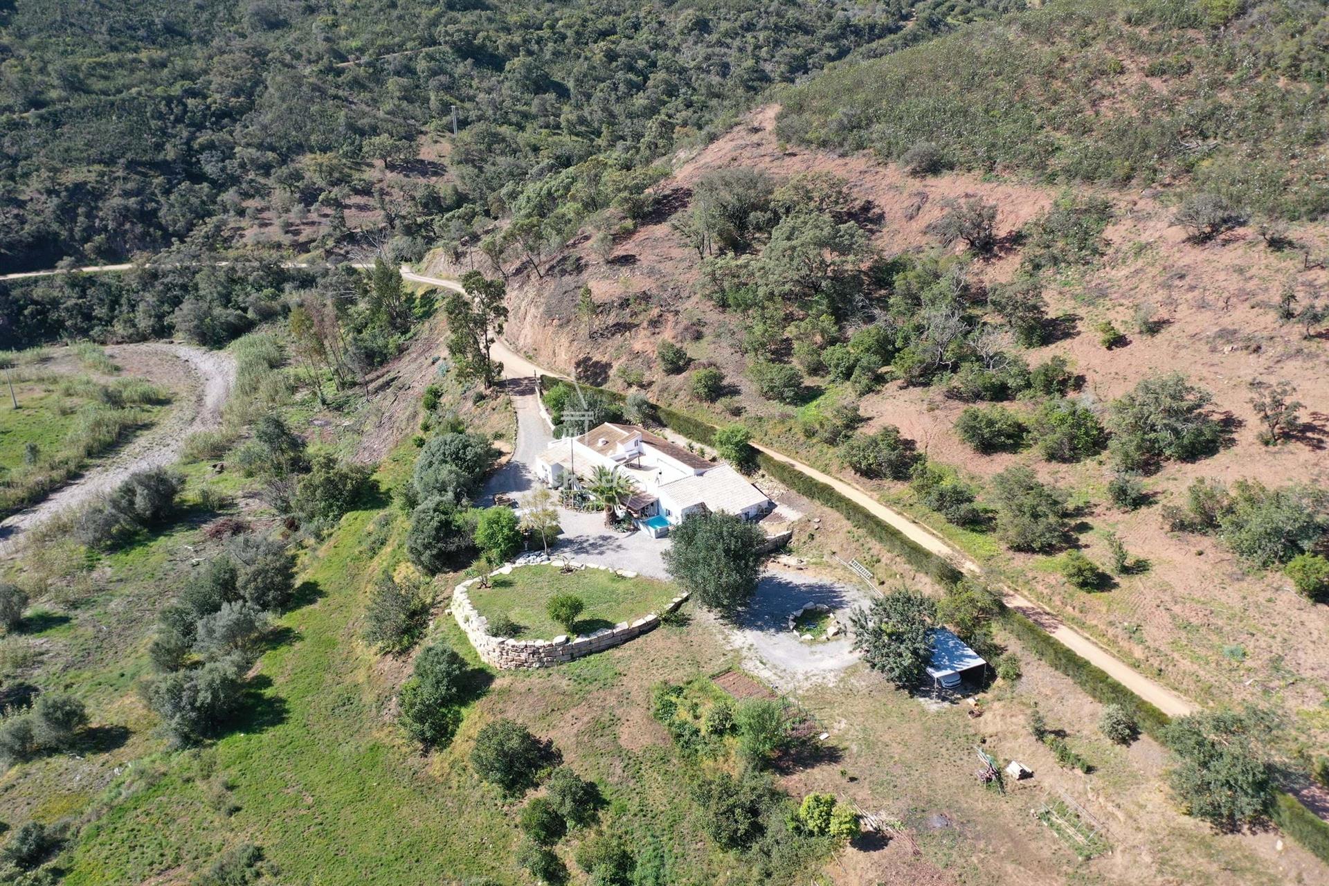 Rustieke boerderij in de Barrocal Algarve - Rustig uitje met zakelijk potentieel