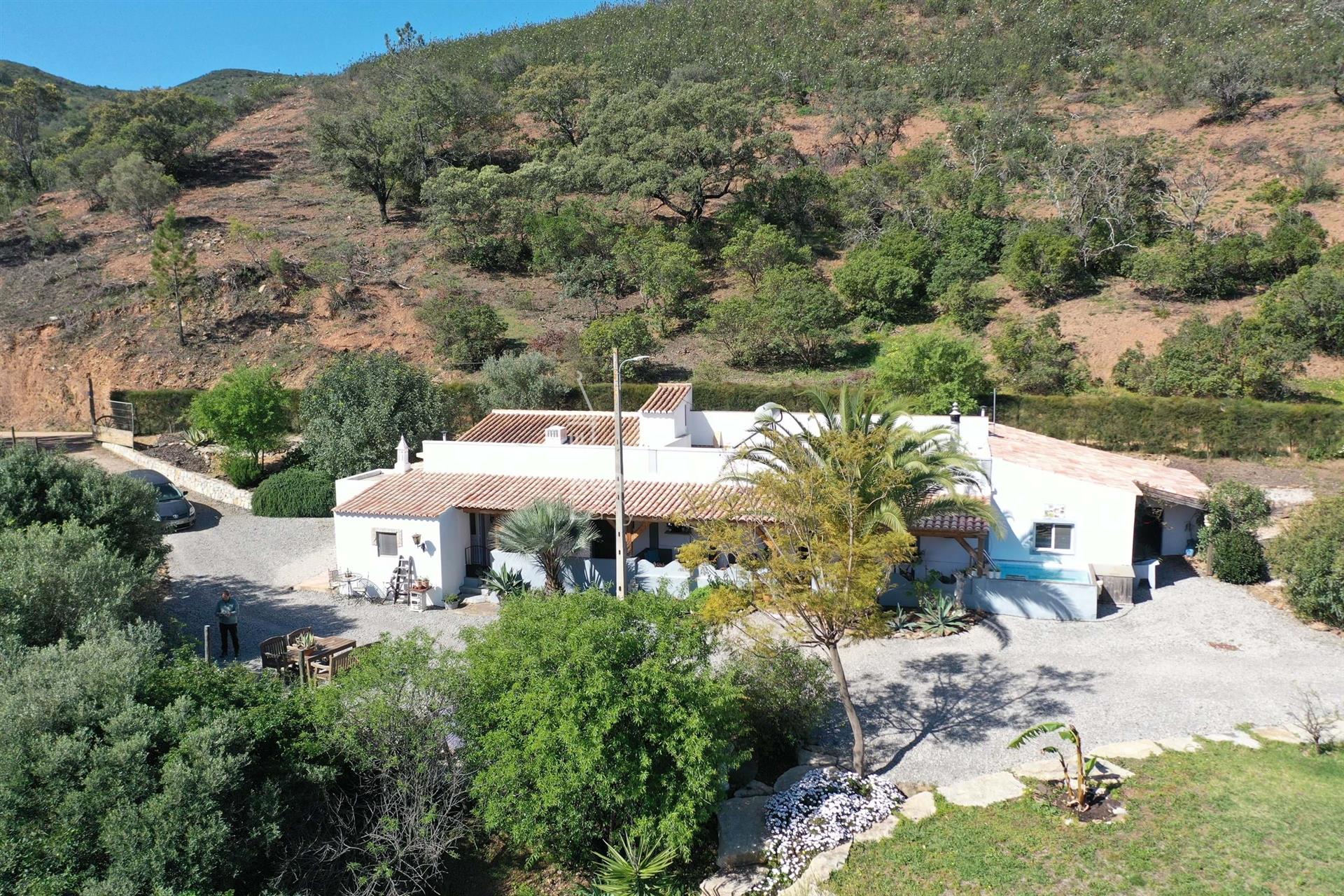 Rustieke boerderij in de Barrocal Algarve - Rustig uitje met zakelijk potentieel