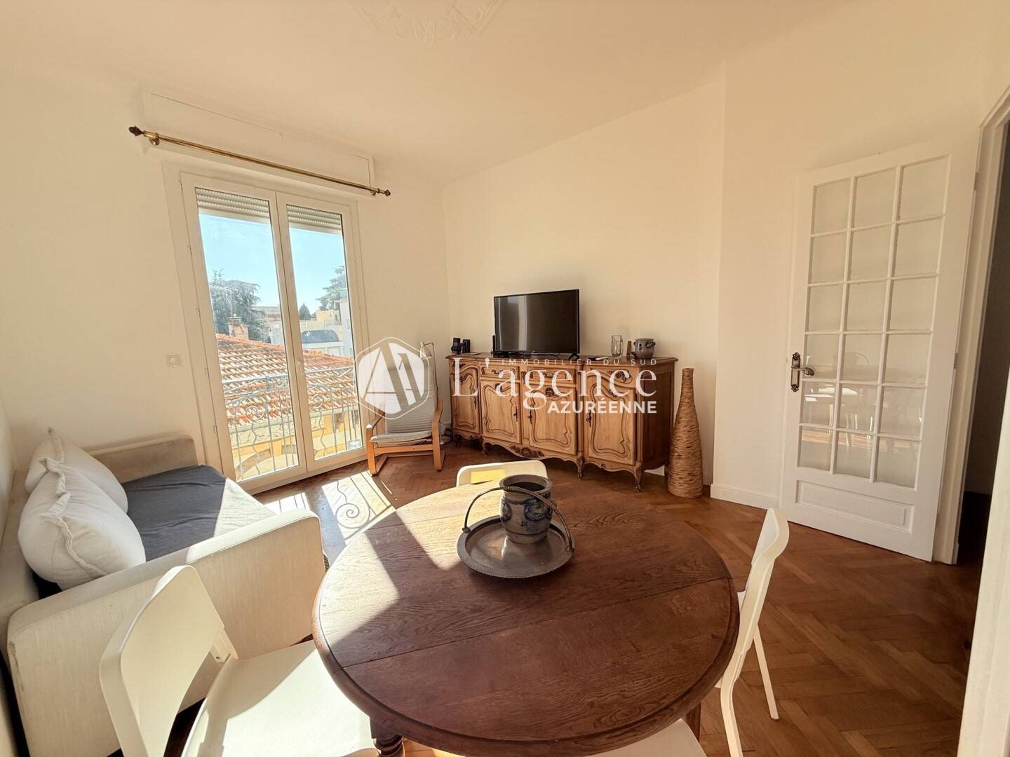 Appartement à louer, 69m², Nice