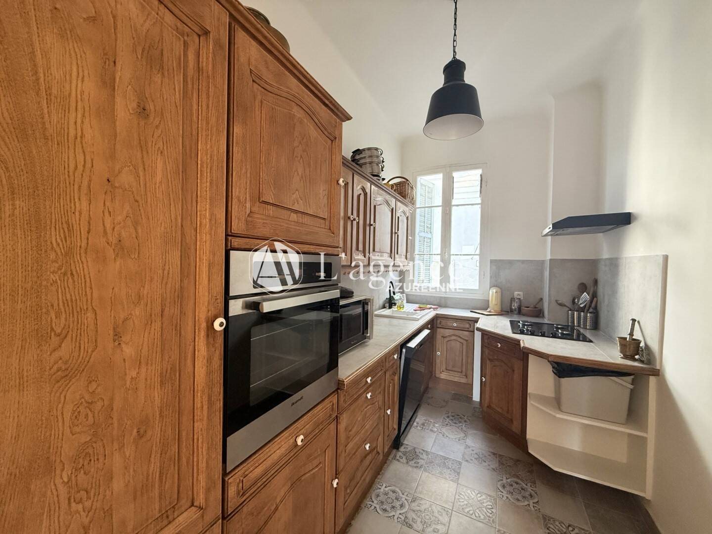 Appartement à louer, 69m², Nice