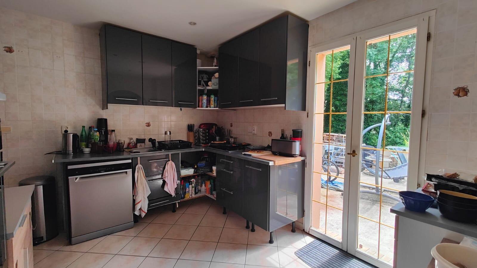 Maison à louer, 120m², Chalautre-la-Petite