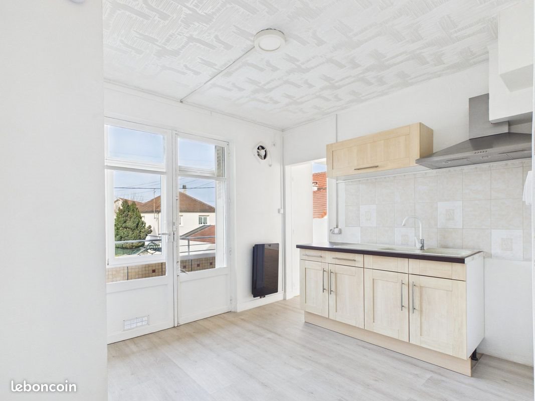 Maison à louer, 121m², Sainte-Savine