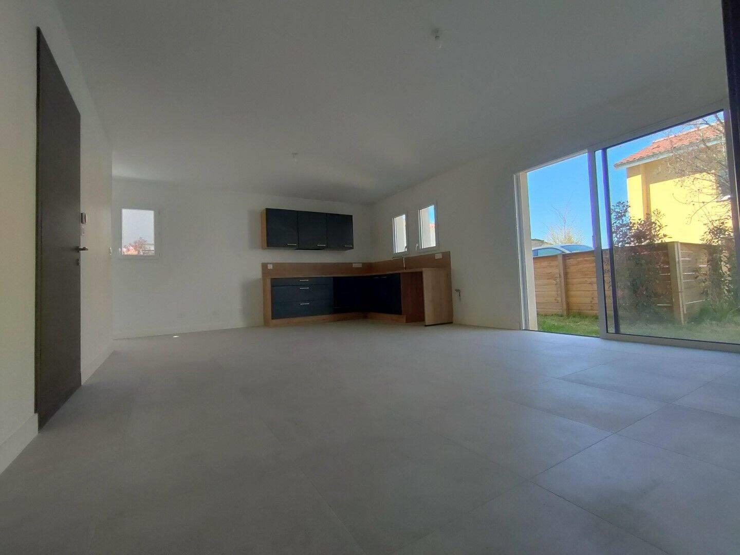 Maison à louer, 108m², Sathonay-Village