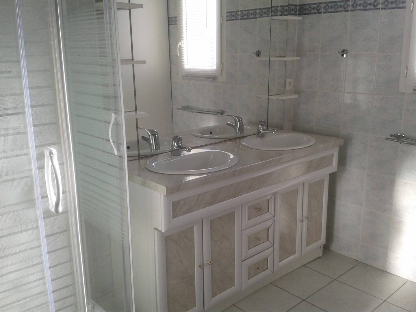 Maison à louer, 92m², Chiché