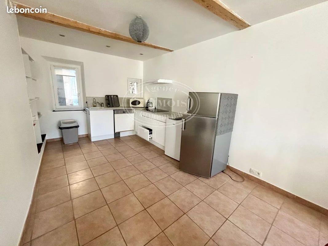 Appartement à louer, 75m², Talairan