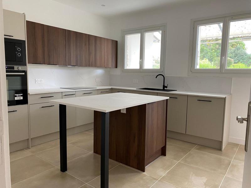 Maison à vendre, 201m², Cambo-les-Bains