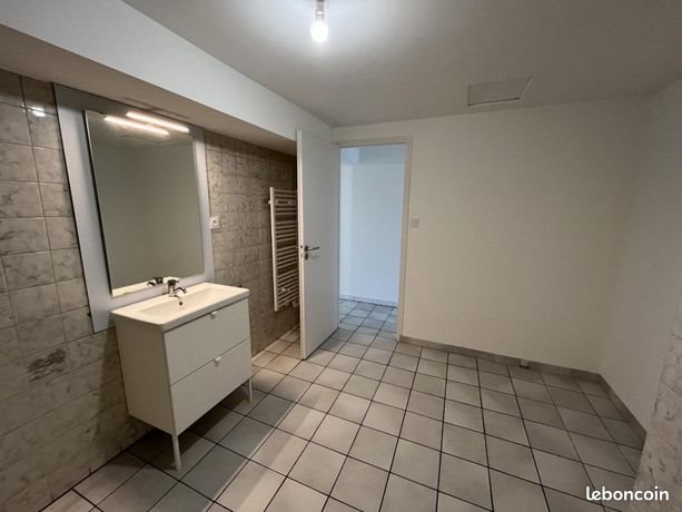 Appartement à louer, 90m², Saint-Prouant