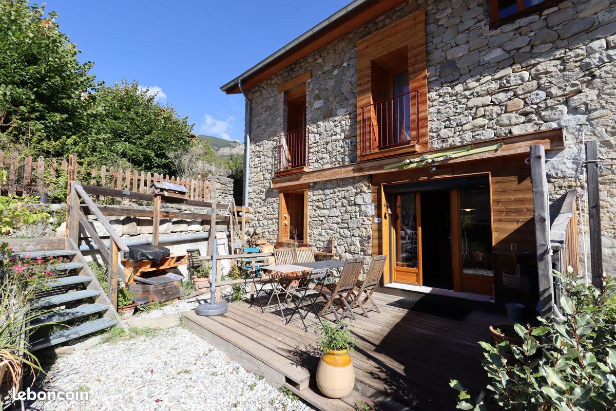 Maison à vendre, 110m², Beauvezer