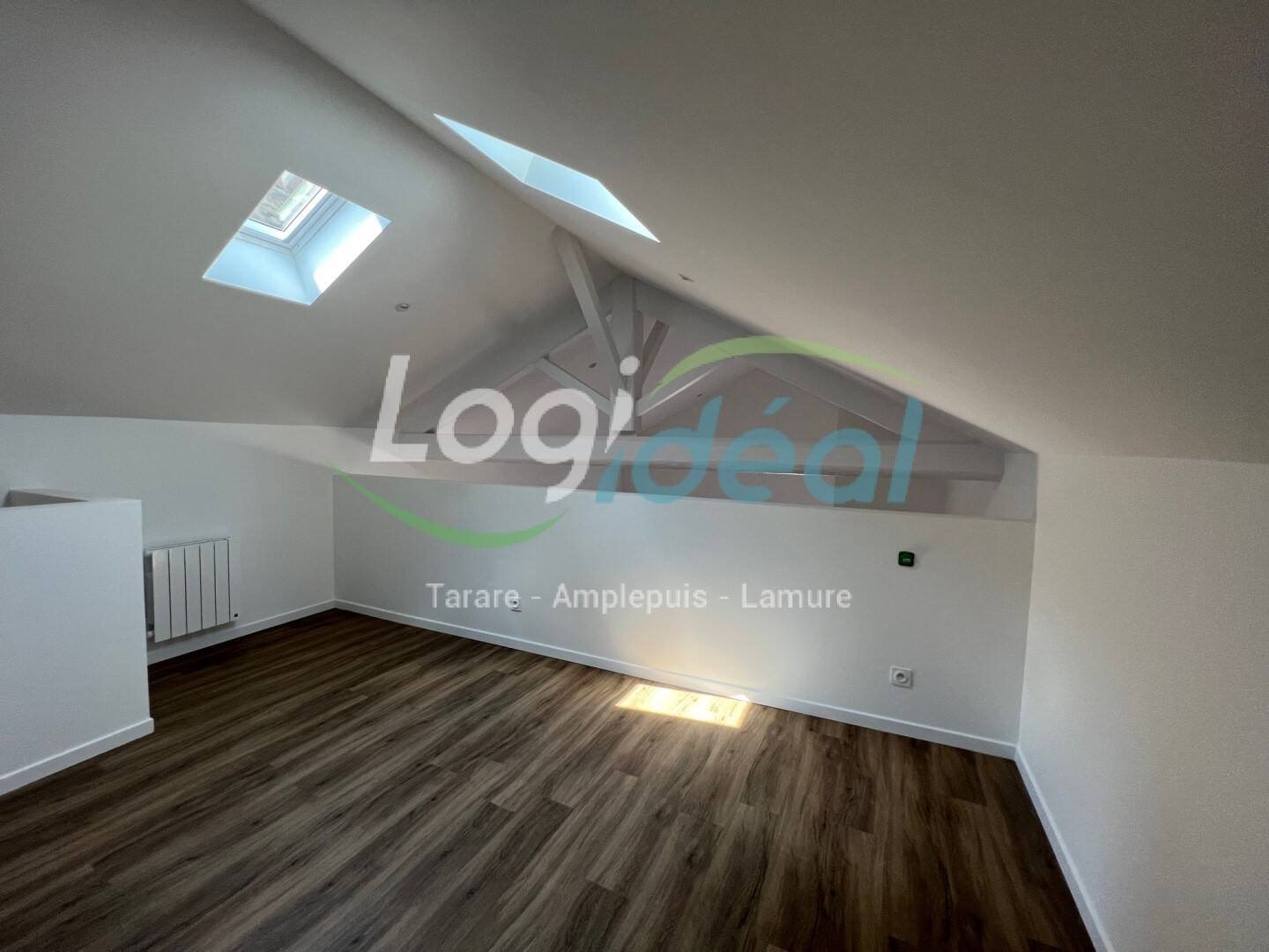 Appartement à louer, 65m², Saint-Vincent-de-Reins