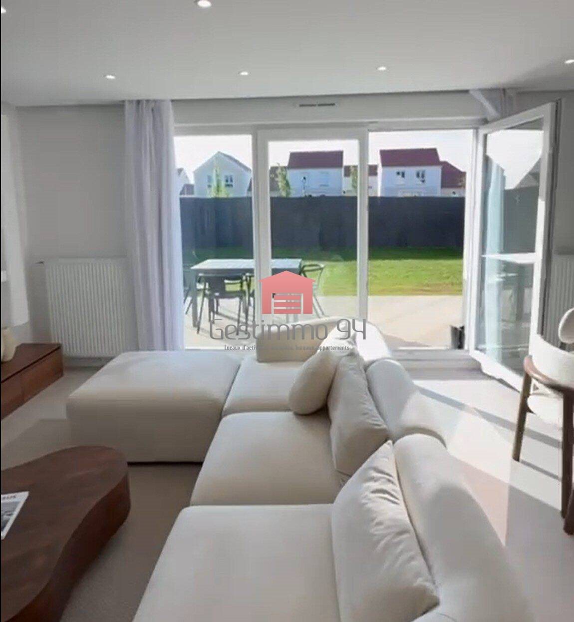 Maison à louer, 82m², Ballancourt-sur-Essonne