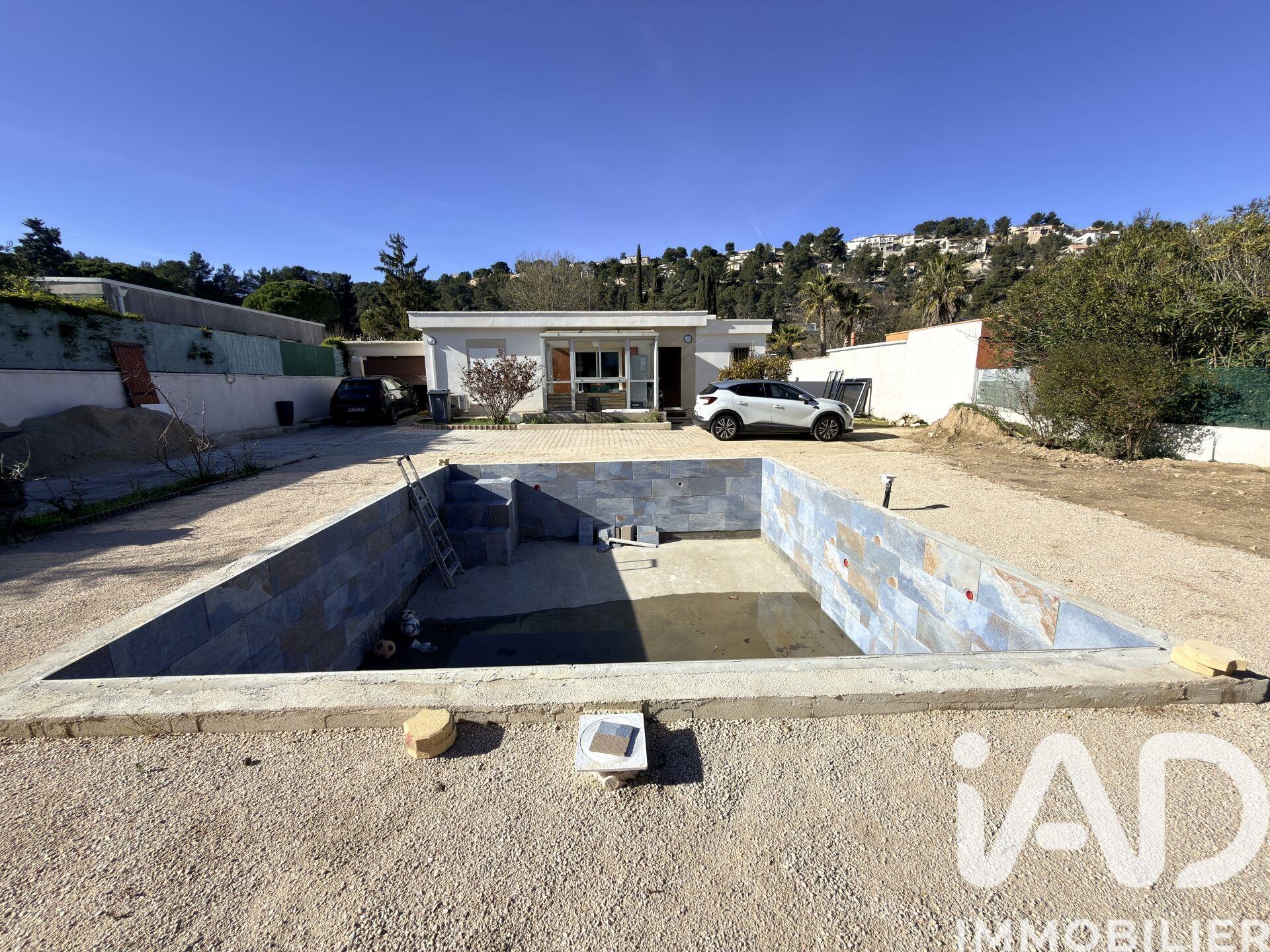 Maison à vendre, 179m², Carnoux-en-Provence