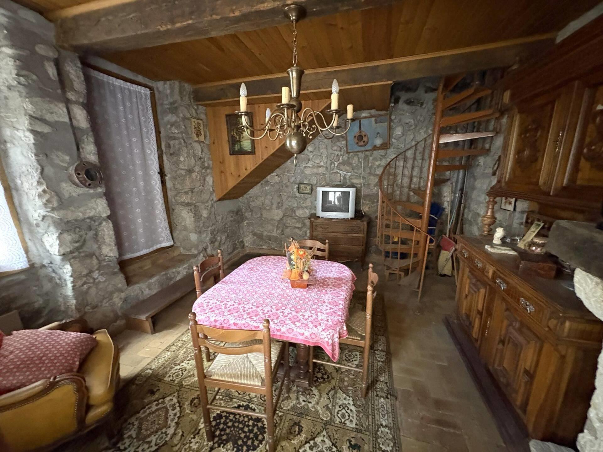 Maison à vendre, 57m², Montpezat-sous-Bauzon