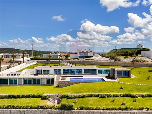 Luxury 6 bedroom villa with sea views, on the Silver Coast