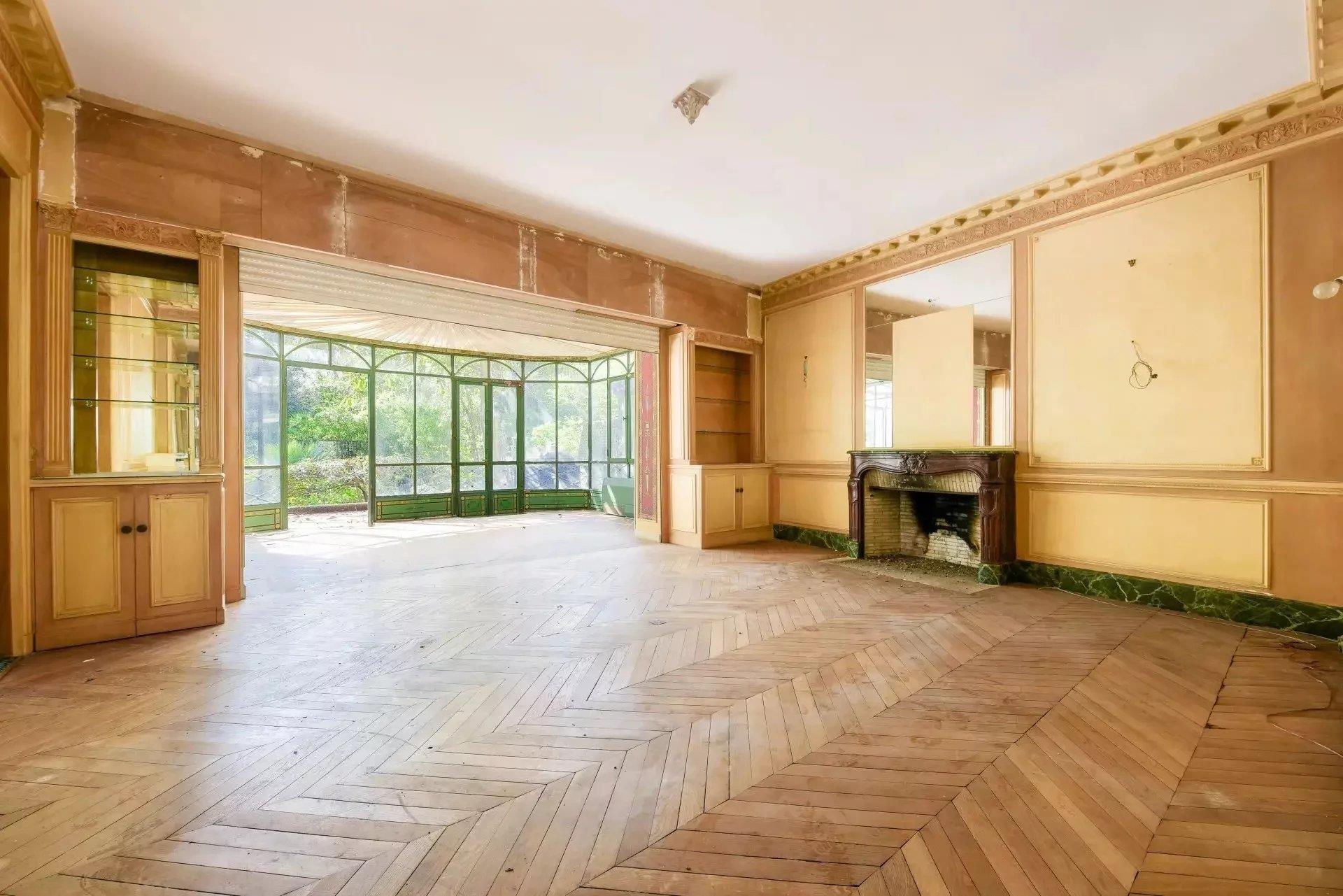France | Paris 16th | 6 Bedrooms | 7 Bathrooms | 471.92 sqm | €11,900,000 | Ref:
