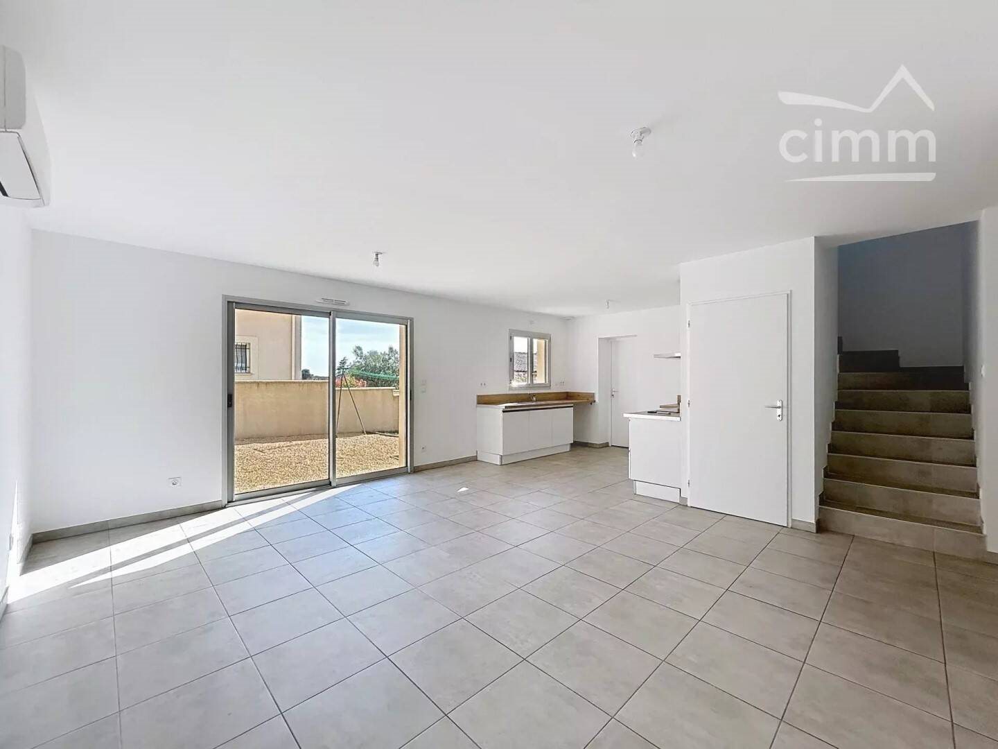 Maison à louer, 88m², Sablet