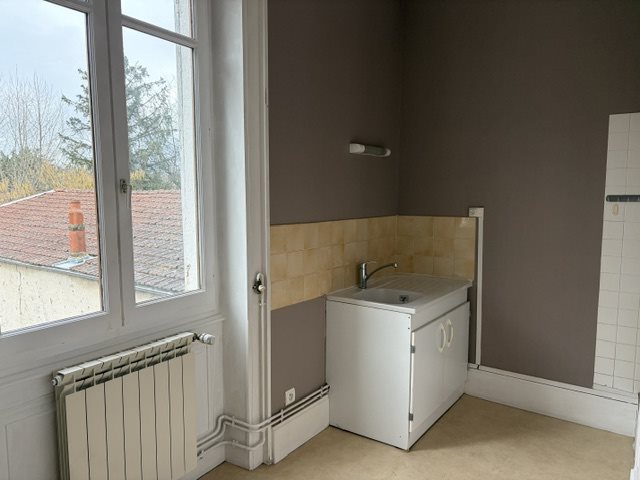 Appartement à louer, 47m², Charly