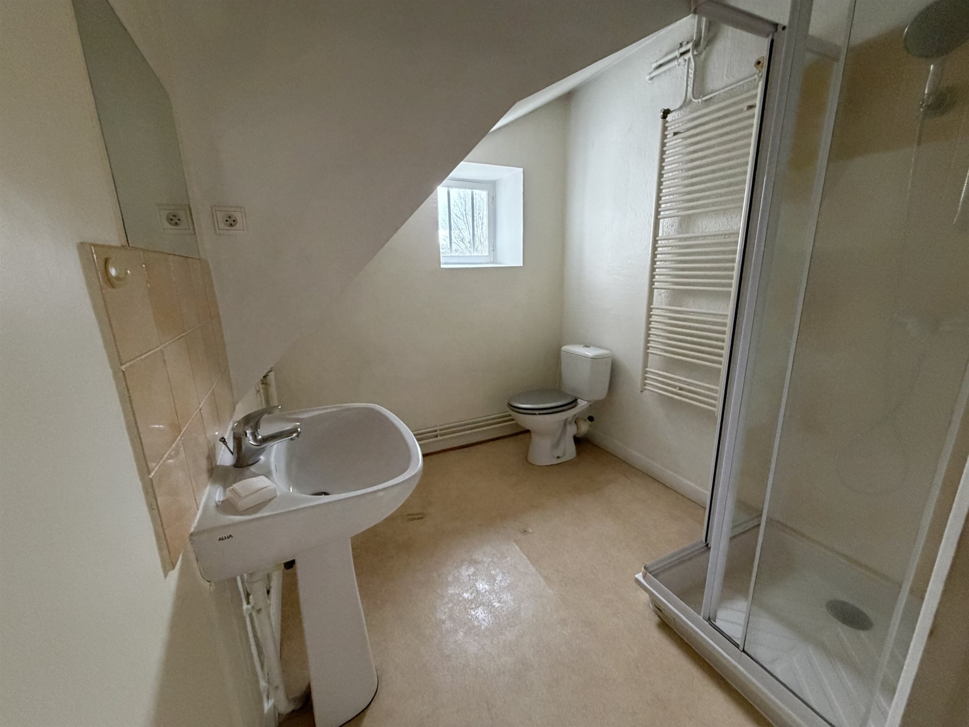 Appartement à louer, 47m², Charly